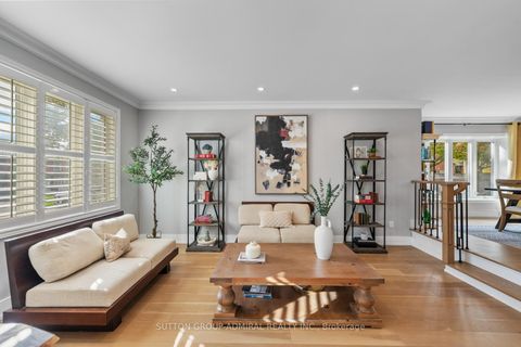 Photo 15 at 18 Tannery Court, Mill Pond, Richmond Hill