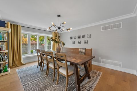 Photo 18 at 18 Tannery Court, Mill Pond, Richmond Hill