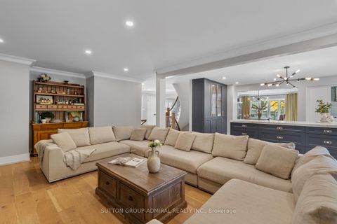 Photo 21 at 18 Tannery Court, Mill Pond, Richmond Hill