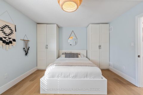 Photo 35 at 18 Tannery Court, Mill Pond, Richmond Hill