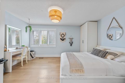 Photo 36 at 18 Tannery Court, Mill Pond, Richmond Hill