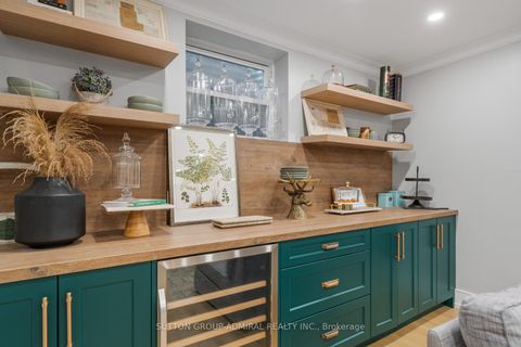 Photo 43 at 18 Tannery Court, Mill Pond, Richmond Hill