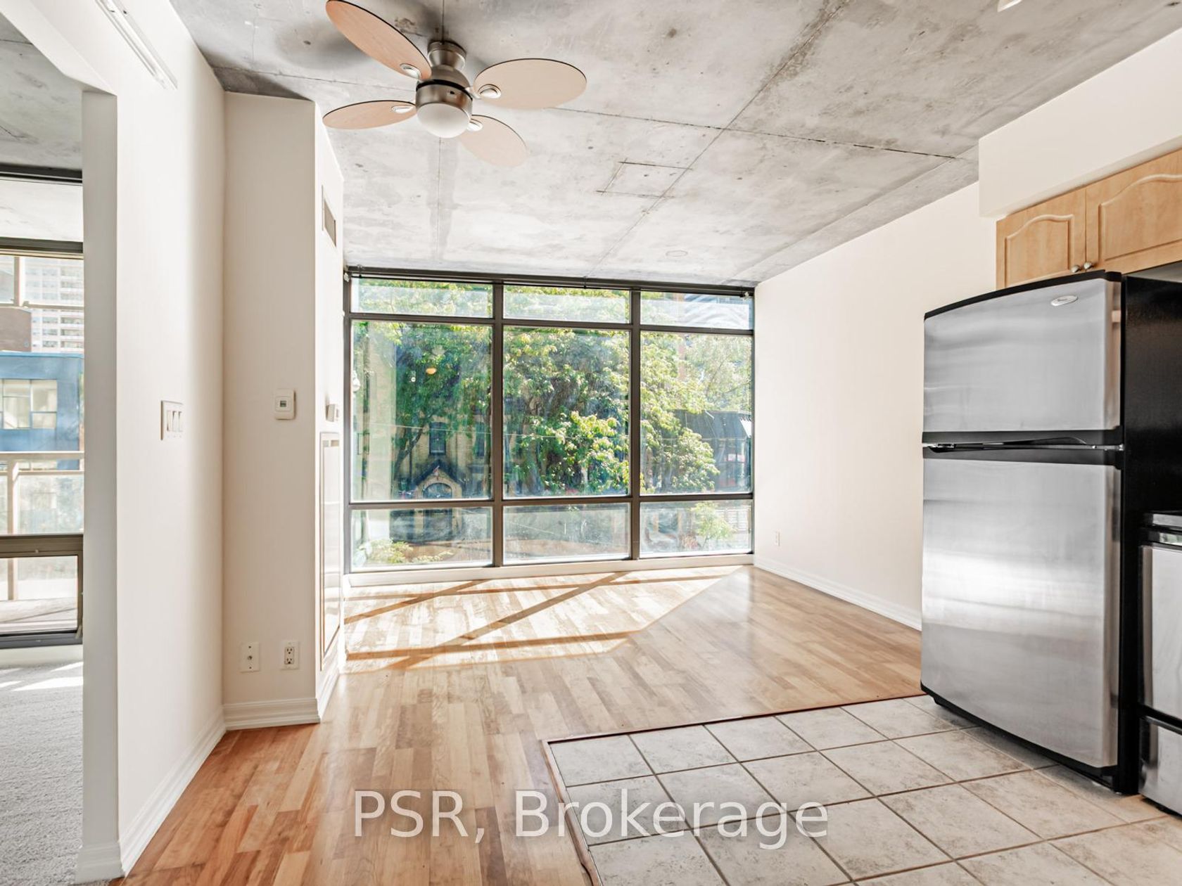 202 - 22 Wellesley Street E, Yonge Corridor, Toronto 