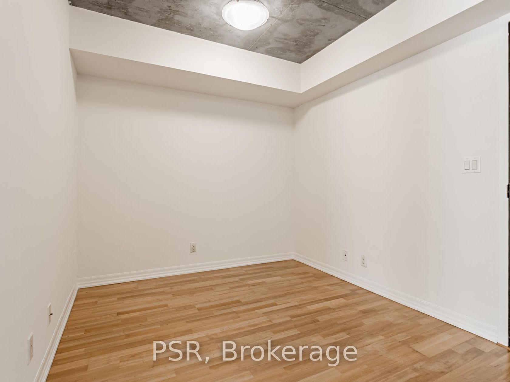 Photo 2 at 202 - 22 Wellesley Street E, Yonge Corridor, Toronto Photo 2 at 202 - 22 Wellesley Street E, Yonge Corridor, Toronto