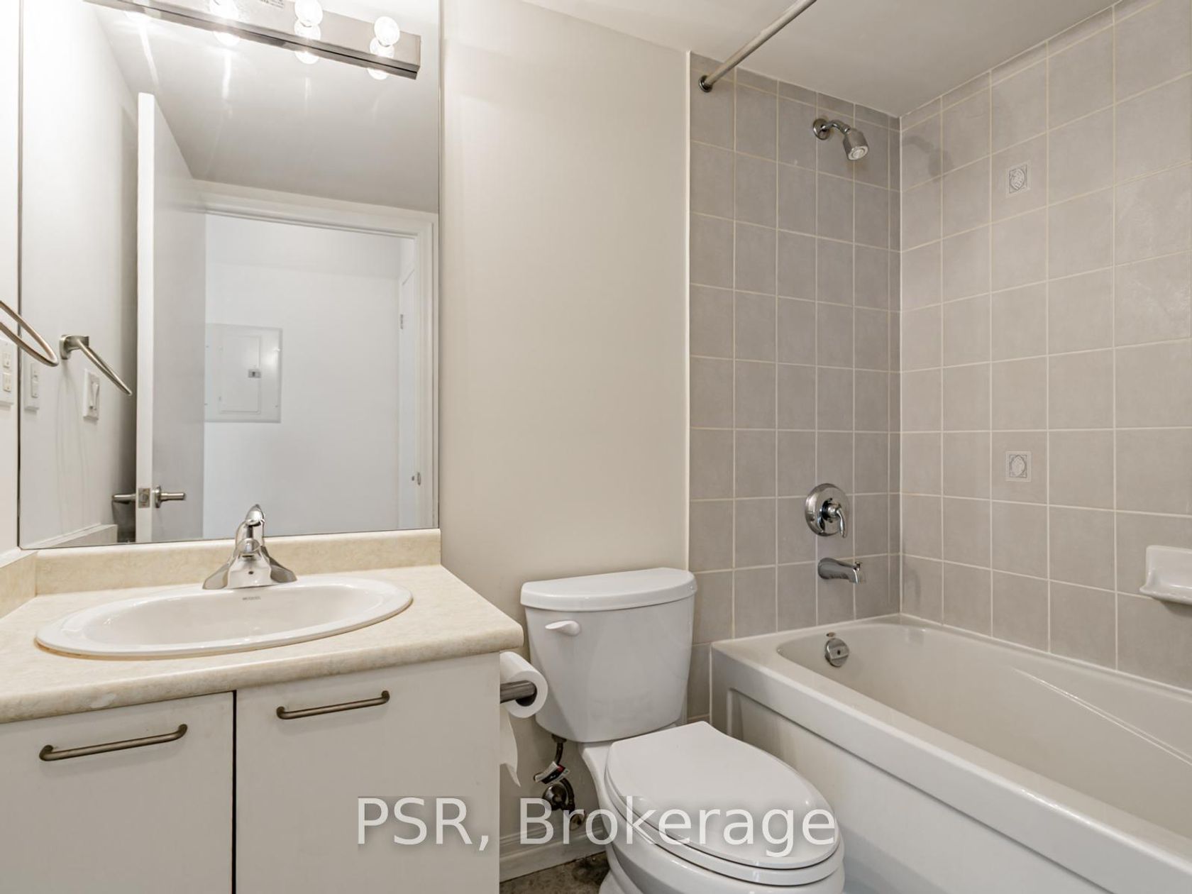 Photo 19 at 202 - 22 Wellesley Street E, Yonge Corridor, Toronto Photo 19 at 202 - 22 Wellesley Street E, Yonge Corridor, Toronto