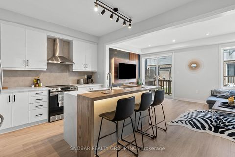 Photo 2 at 95 Shepherd Drive, Painswick South, Barrie