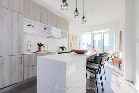 Photo 3 at 932 - 8 Hillsdale Avenue E, Mount Pleasant West, Toronto