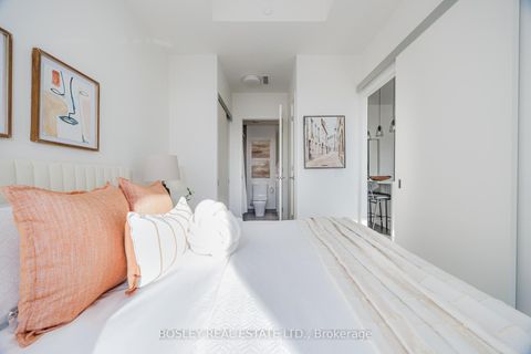 Photo 8 at 932 - 8 Hillsdale Avenue E, Mount Pleasant West, Toronto