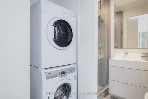 Photo 19 at 932 - 8 Hillsdale Avenue E, Mount Pleasant West, Toronto