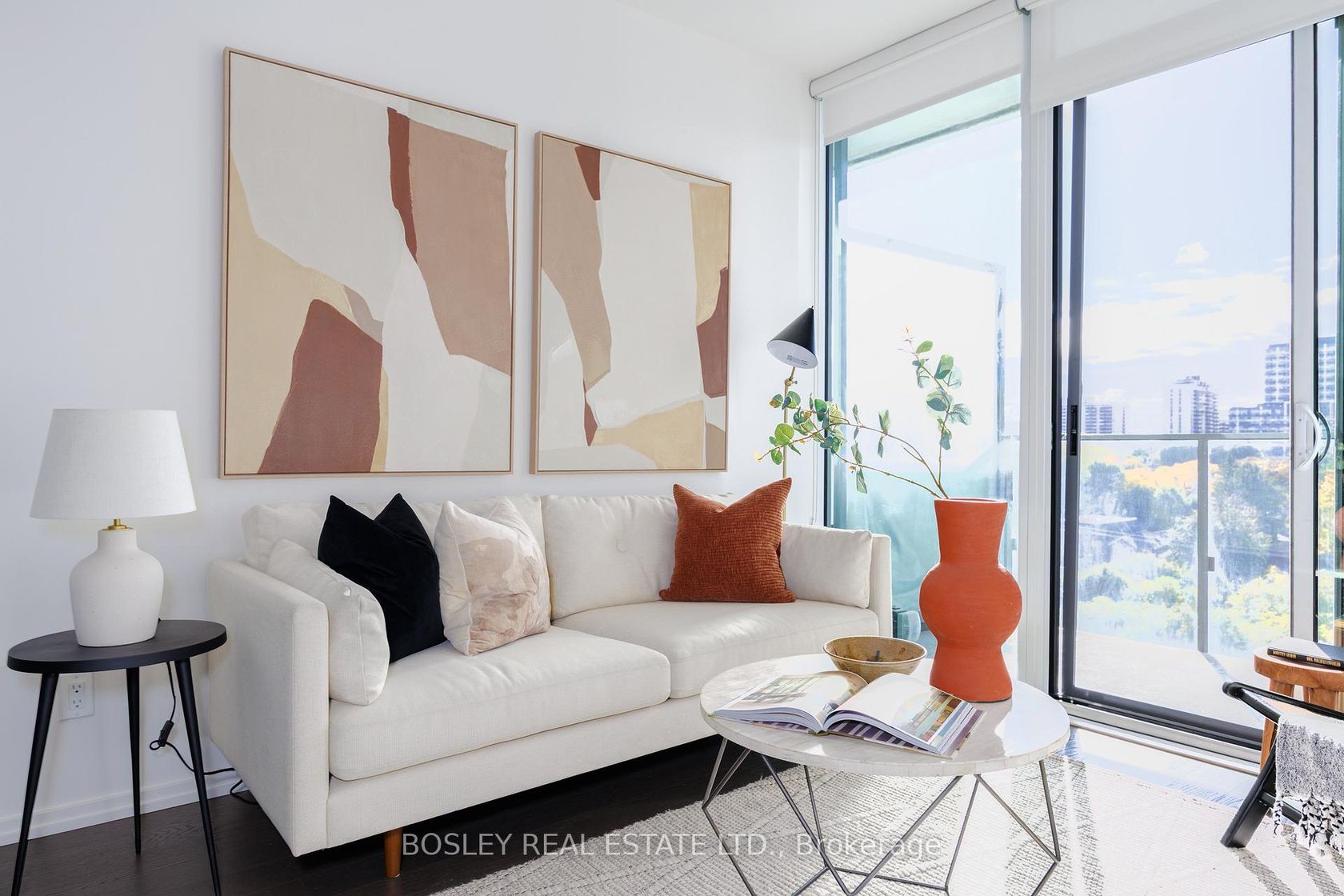 Photo 4 at 932 - 8 Hillsdale Avenue E, Mount Pleasant West, Toronto Photo 4 at 932 - 8 Hillsdale Avenue E, Mount Pleasant West, Toronto