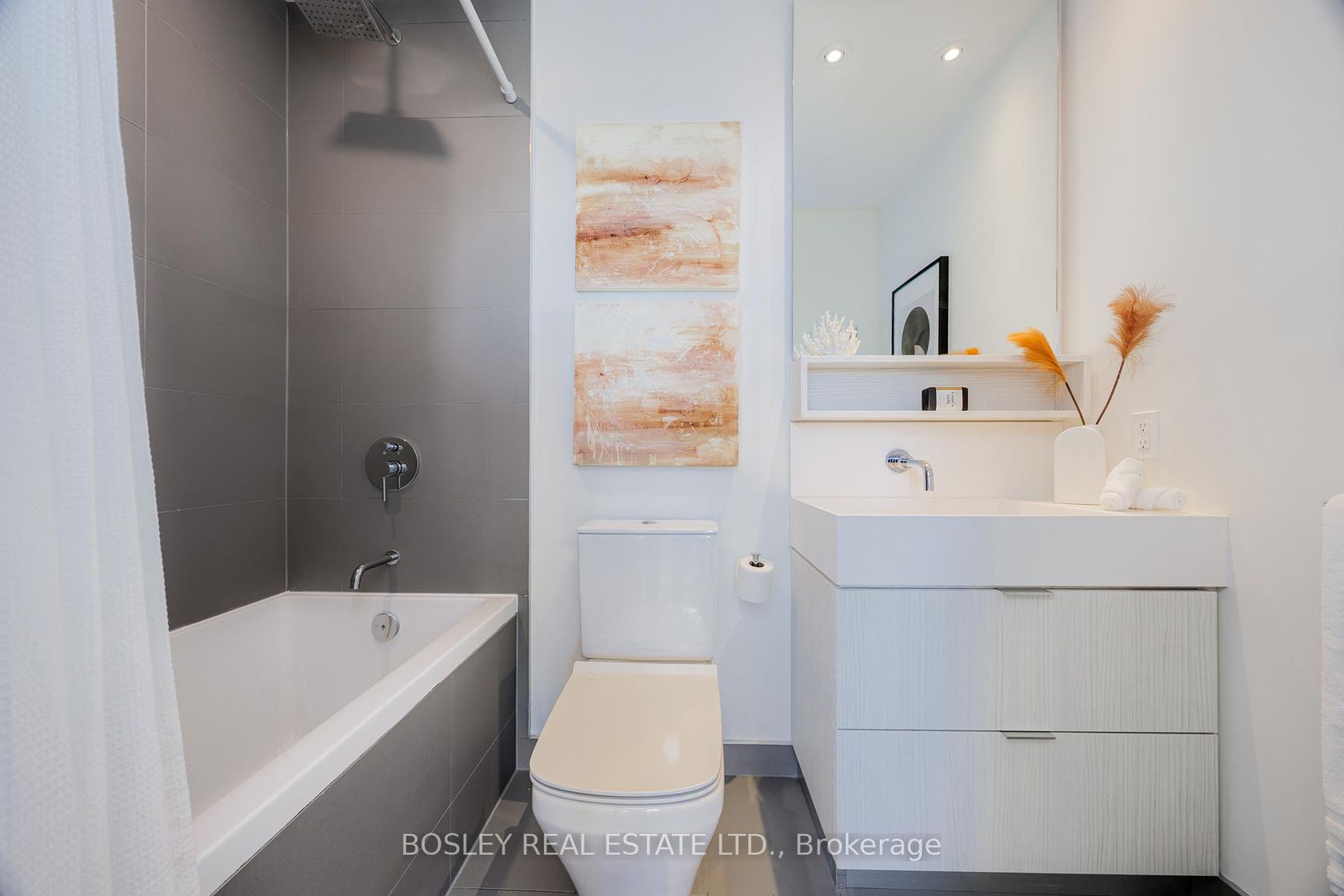 Photo 10 at 932 - 8 Hillsdale Avenue E, Mount Pleasant West, Toronto Photo 10 at 932 - 8 Hillsdale Avenue E, Mount Pleasant West, Toronto