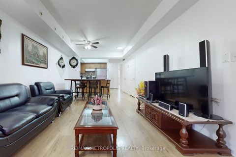 Photo 5 at 2025 - 3043 Finch Avenue W, Humbermede, Toronto