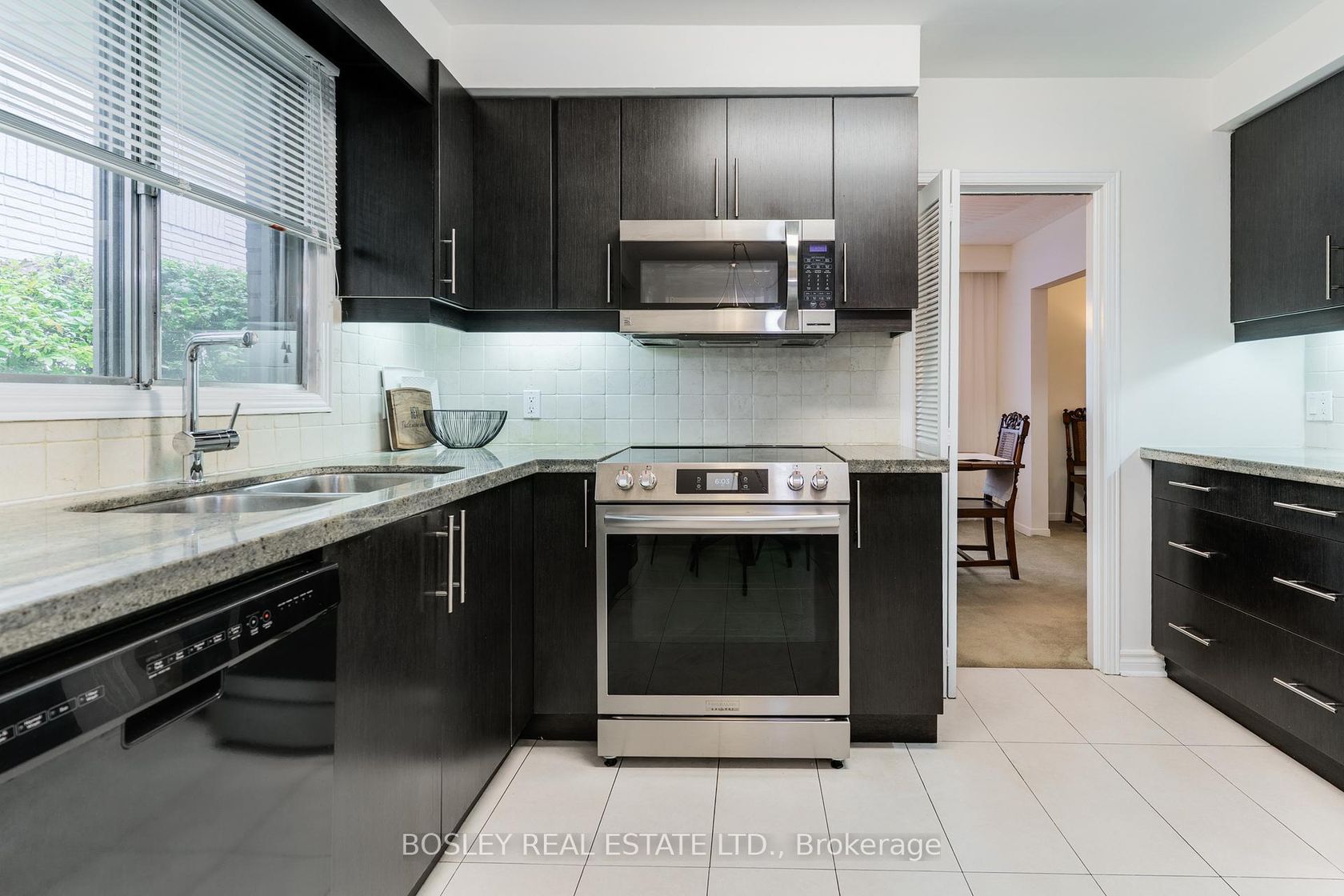 Photo 10 at 120 Rockford Road, Branson, Toronto Photo 10 at 120 Rockford Road, Branson, Toronto