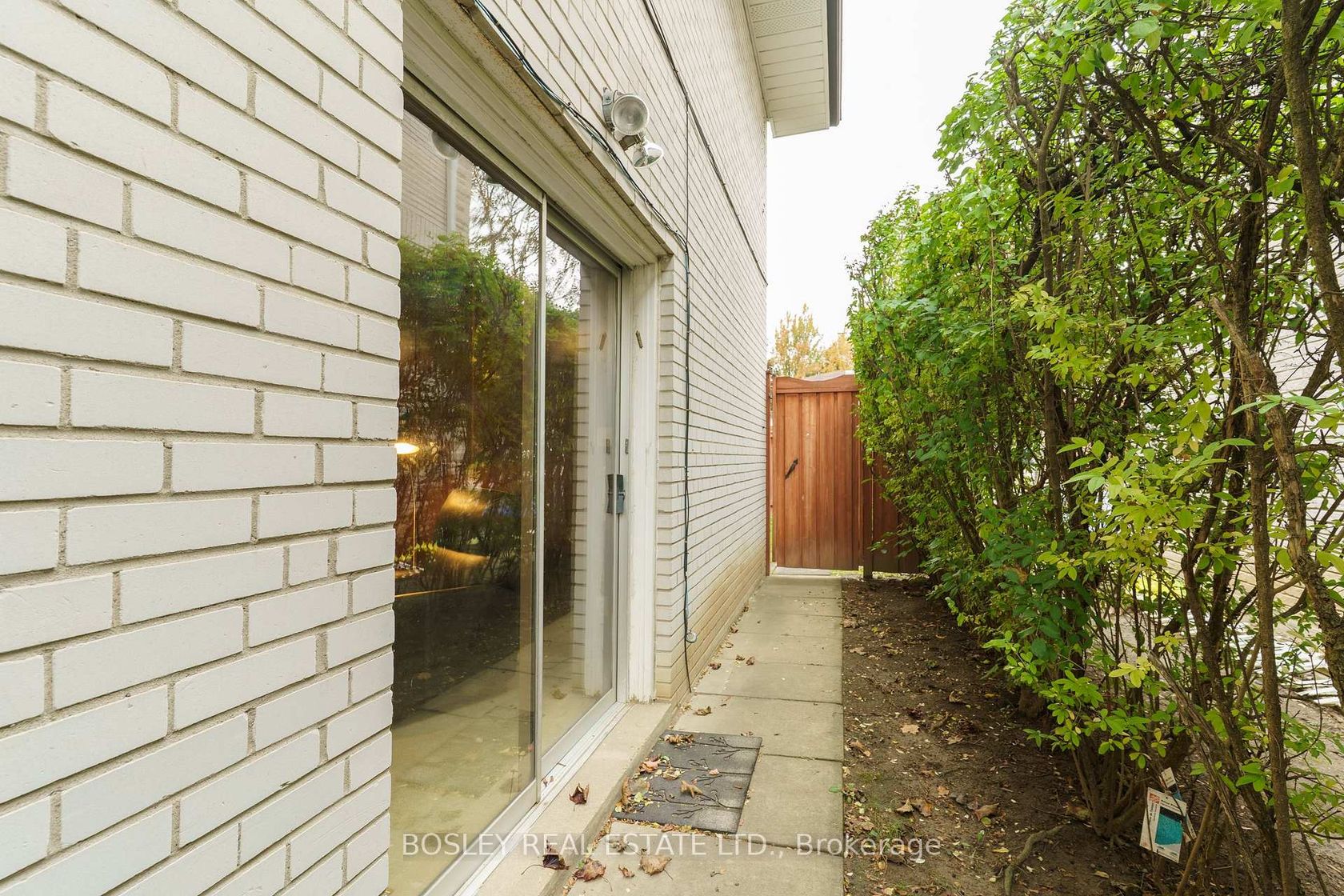 Photo 34 at 120 Rockford Road, Branson, Toronto Photo 34 at 120 Rockford Road, Branson, Toronto