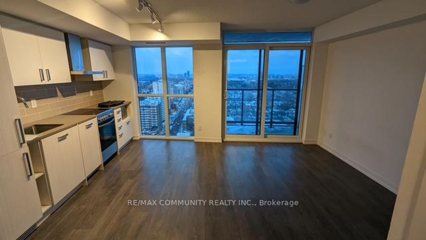 2311 - 125 Redpath Avenue, Mount Pleasant West, Toronto photo number 2