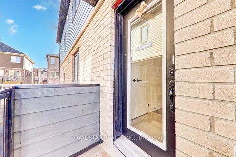 Photo 5 at 2 - 14 Pumpkin Cor Crescent, Shore, Barrie