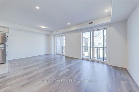 Photo 9 at 2 - 14 Pumpkin Cor Crescent, Shore, Barrie