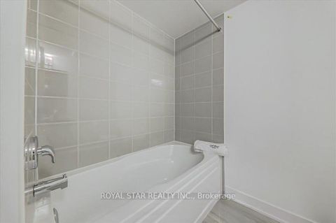 Photo 20 at 2 - 14 Pumpkin Cor Crescent, Shore, Barrie