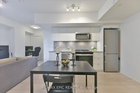 Photo 9 at 622 - 500 Wilson Avenue, Clanton Park, Toronto