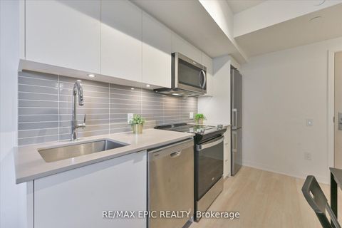 Photo 10 at 622 - 500 Wilson Avenue, Clanton Park, Toronto