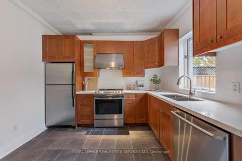 Photo 14 at 466 Beresford Avenue, Bloor West Village, Toronto
