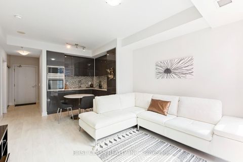 Photo 8 at 2408 - 318 Richmond Street, Waterfront Communities C1, Toronto