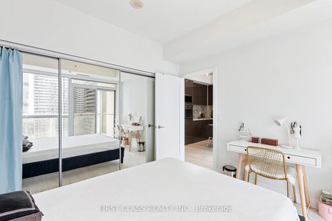 Photo 12 at 2408 - 318 Richmond Street, Waterfront Communities C1, Toronto