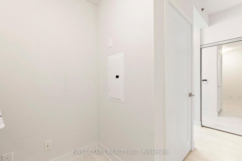 Photo 18 at 2408 - 318 Richmond Street, Waterfront Communities C1, Toronto