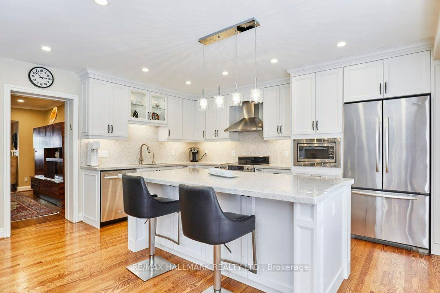 Photo 9 at 106 Kimbark Boulevard, Nortown, Toronto Photo 9 at 106 Kimbark Boulevard, Nortown, Toronto