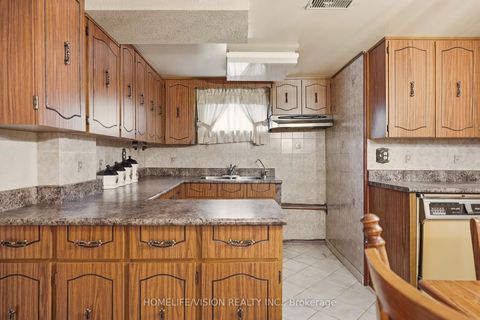 Photo 40 at 239 Epsom Downs Drive, CFB, Toronto