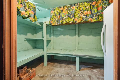 Photo 48 at 239 Epsom Downs Drive, CFB, Toronto