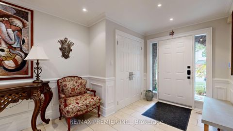 Photo 4 at 12 Chipstead Road, Don Mills, Toronto