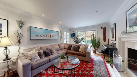 Photo 15 at 12 Chipstead Road, Don Mills, Toronto