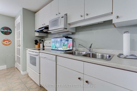 Photo 25 at 276 Crawford Street, Ardagh, Barrie