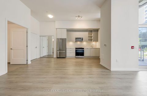 Photo 9 at TH110 - 25 Holly Street, Mount Pleasant West, Toronto