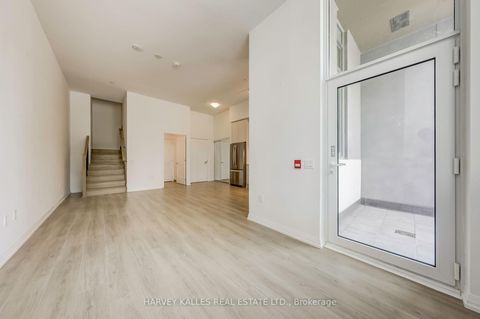 Photo 10 at TH110 - 25 Holly Street, Mount Pleasant West, Toronto