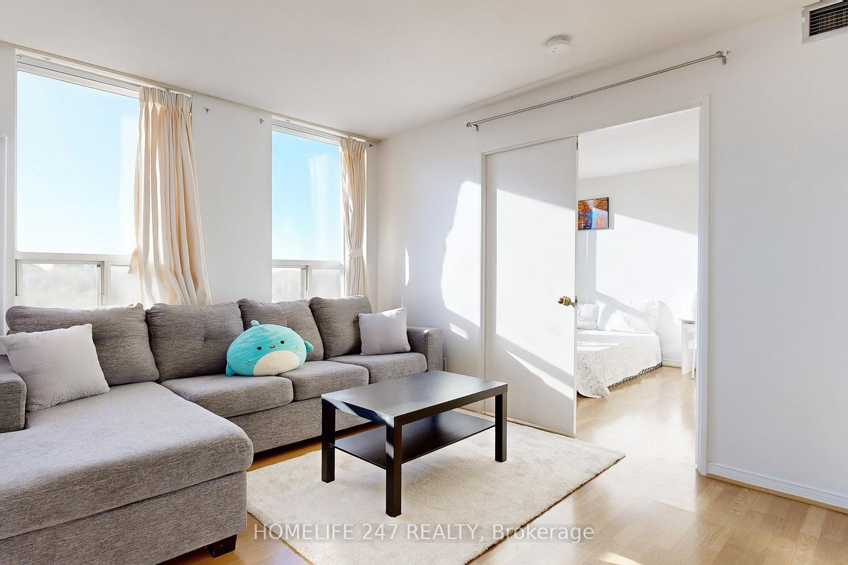 Photo 11 at 413 - 330 Mccowan Road, Eglinton East, Toronto Photo 11 at 413 - 330 Mccowan Road, Eglinton East, Toronto