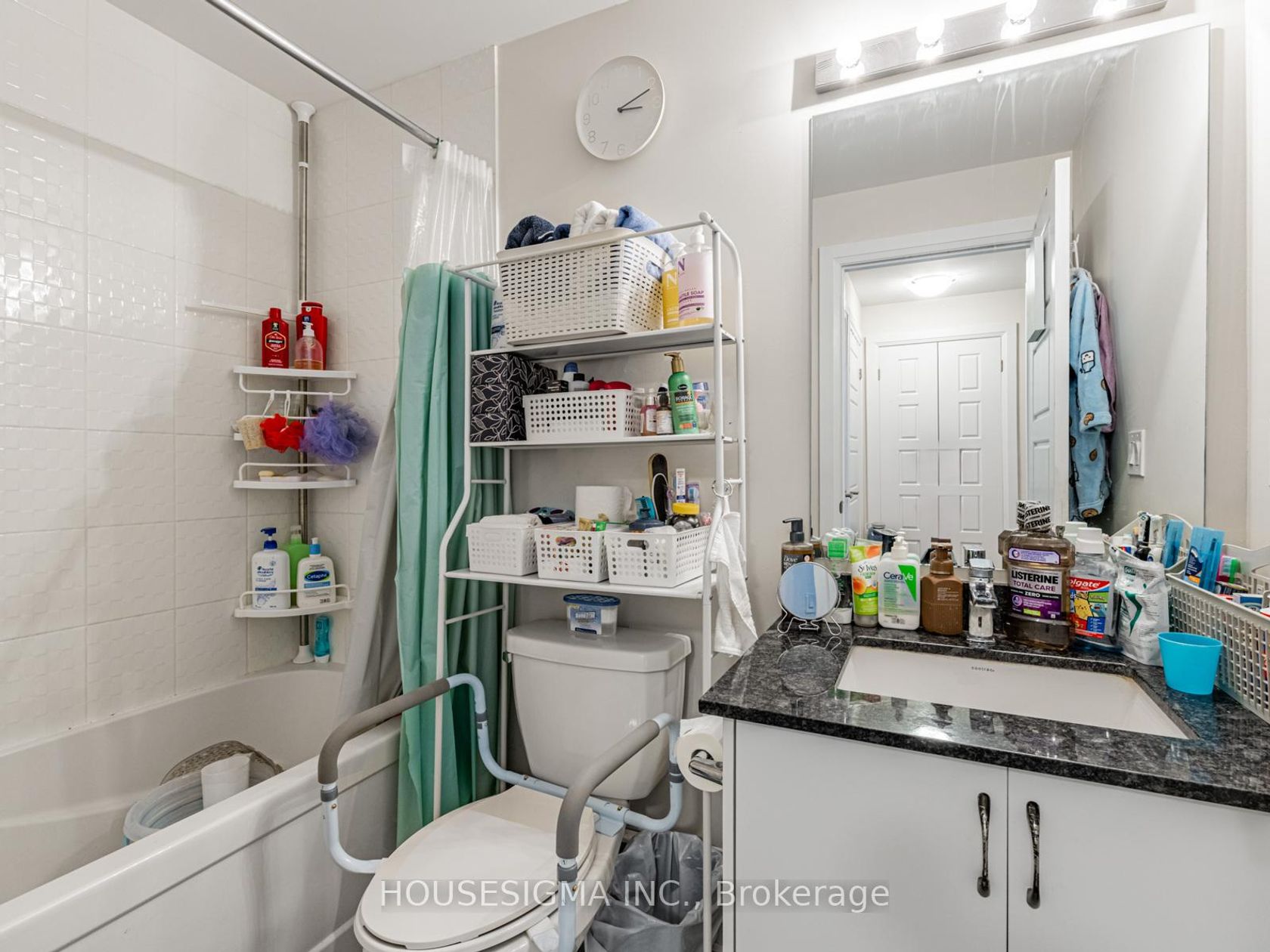 Photo 24 at 5 - 713 Lawrence Avenue W, Glen Park, Toronto Photo 24 at 5 - 713 Lawrence Avenue W, Glen Park, Toronto