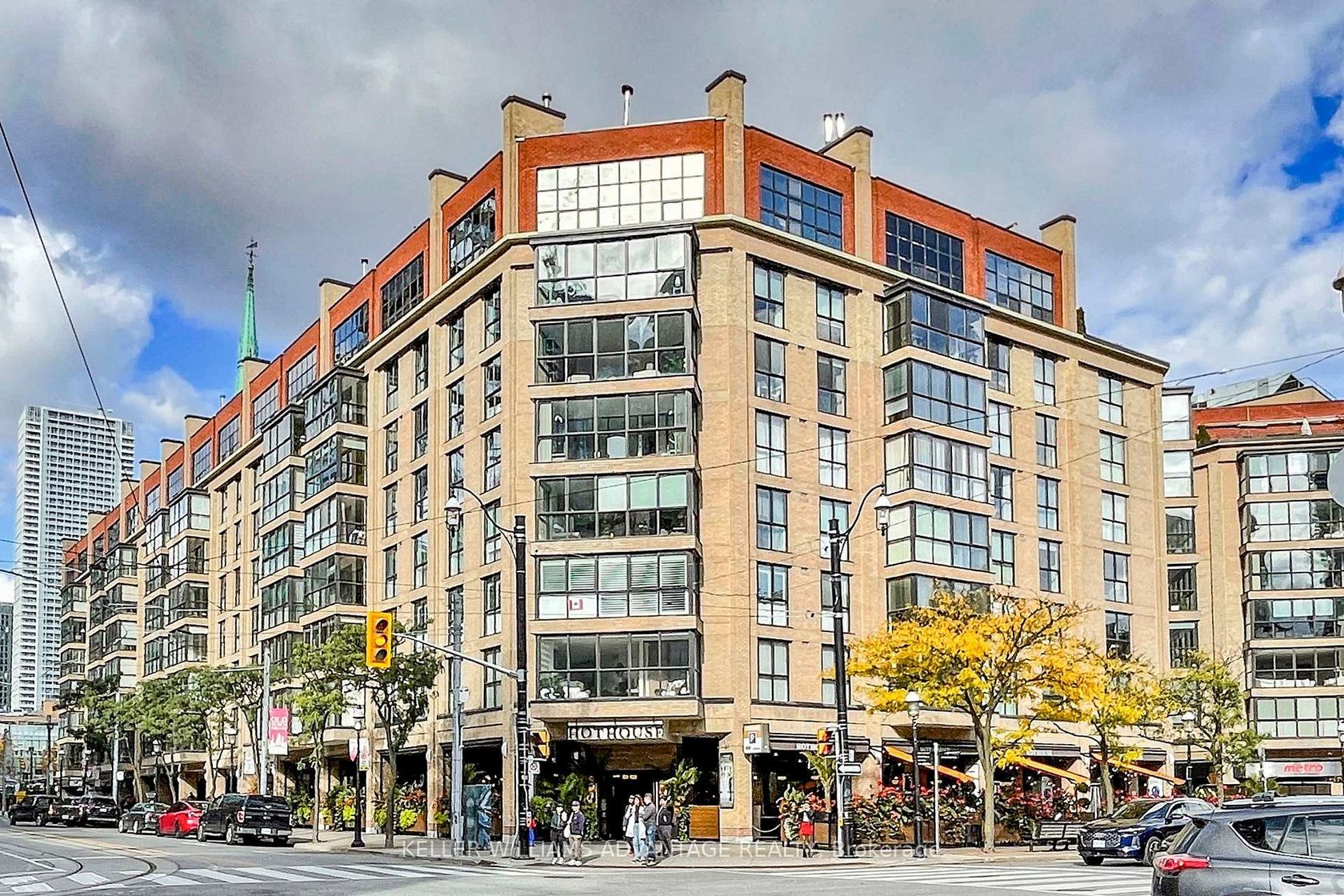 713 - 35 Church Street, Yonge Corridor, Toronto photo number 2