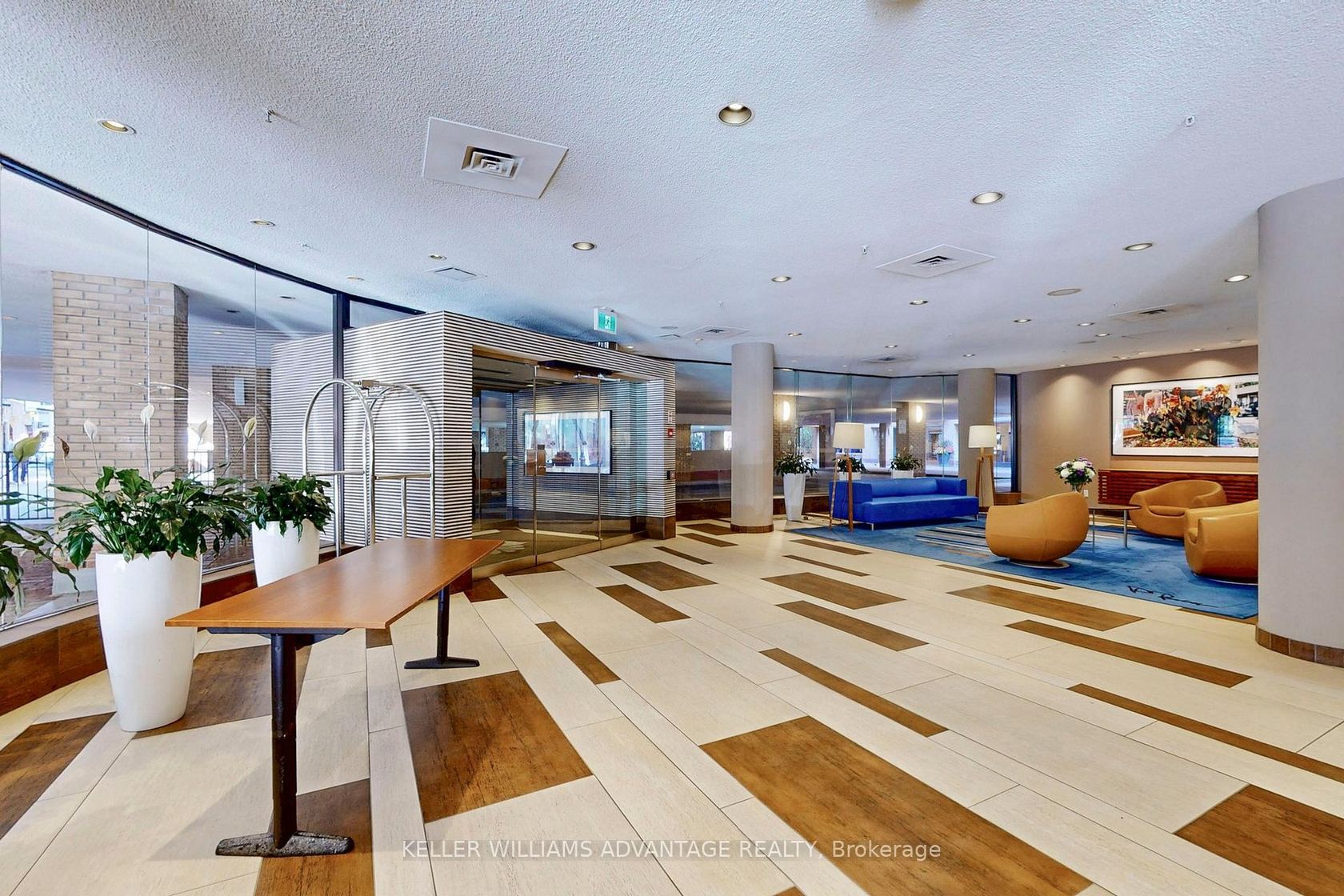 Photo 3 at 713 - 35 Church Street, Yonge Corridor, Toronto Photo 3 at 713 - 35 Church Street, Yonge Corridor, Toronto