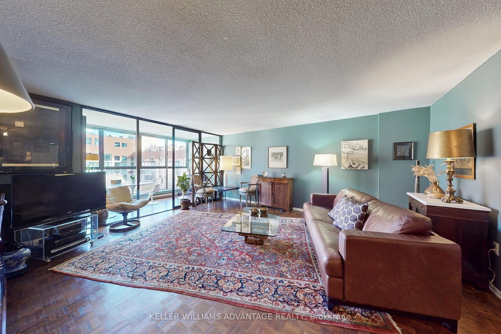 Photo 5 at 713 - 35 Church Street, Yonge Corridor, Toronto Photo 5 at 713 - 35 Church Street, Yonge Corridor, Toronto