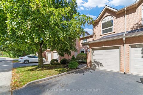 Photo 1 at 5 - 2065 Sixth Line, RO River Oaks, Oakville