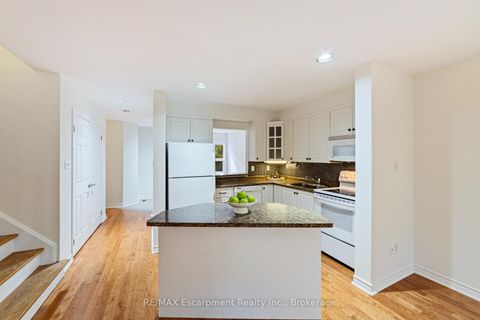 Photo 12 at 5 - 2065 Sixth Line, RO River Oaks, Oakville