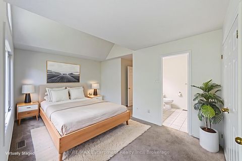 Photo 16 at 5 - 2065 Sixth Line, RO River Oaks, Oakville