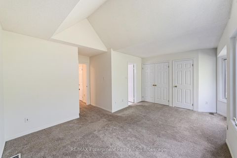 Photo 18 at 5 - 2065 Sixth Line, RO River Oaks, Oakville