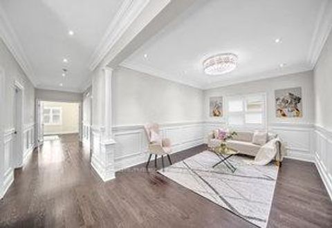 Photo 33 at 19 Madoc Place, Vellore Village, Vaughan