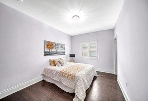 Photo 39 at 19 Madoc Place, Vellore Village, Vaughan