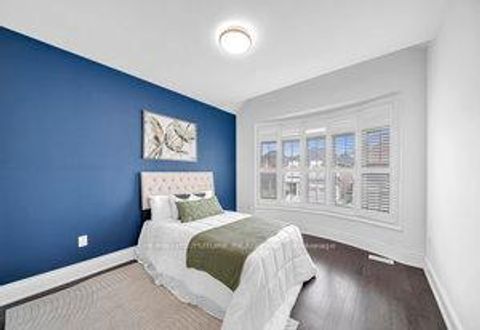 Photo 44 at 19 Madoc Place, Vellore Village, Vaughan