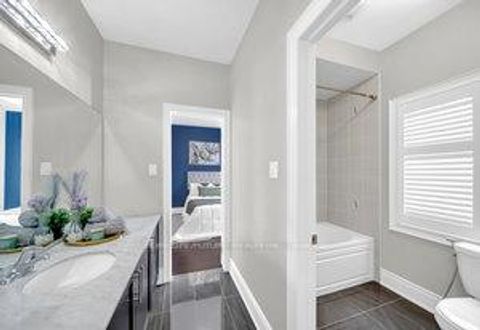 Photo 46 at 19 Madoc Place, Vellore Village, Vaughan