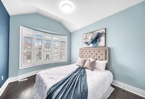 Photo 47 at 19 Madoc Place, Vellore Village, Vaughan